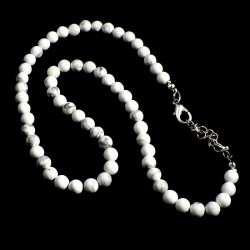 collier en howlite boules de 4mn